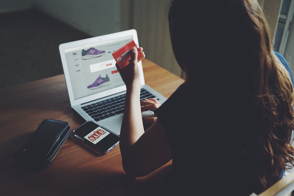 Canais de venda online para pequenas empresas com foco em marketing digital.